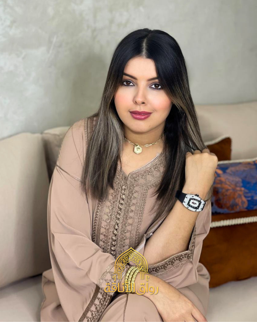 قفطان مغربي نسائي كريب أنيق، تطريز تقليدي، 7 فصالة مخزنية